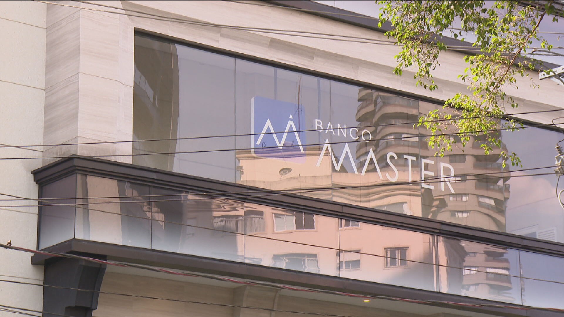 Cedae perde R$ 222 milhões após ignorar alerta sobre risco no Banco Master - investimentos Cedae Banco Master