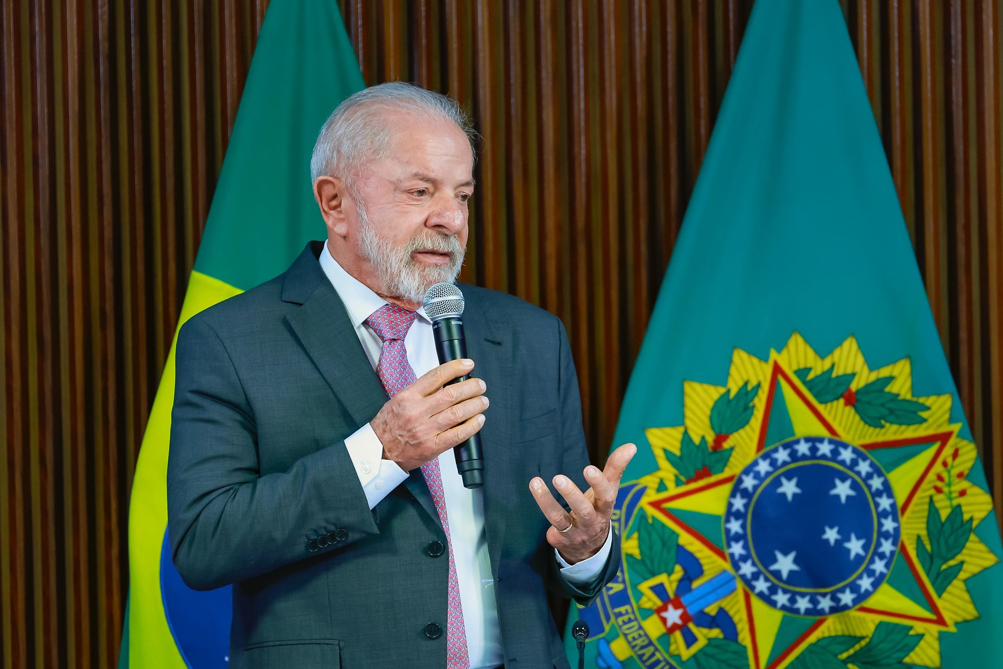 Lula aciona apoio federal para Pernambuco após fortes chuvas em Recife - chuvas em Pernambuco