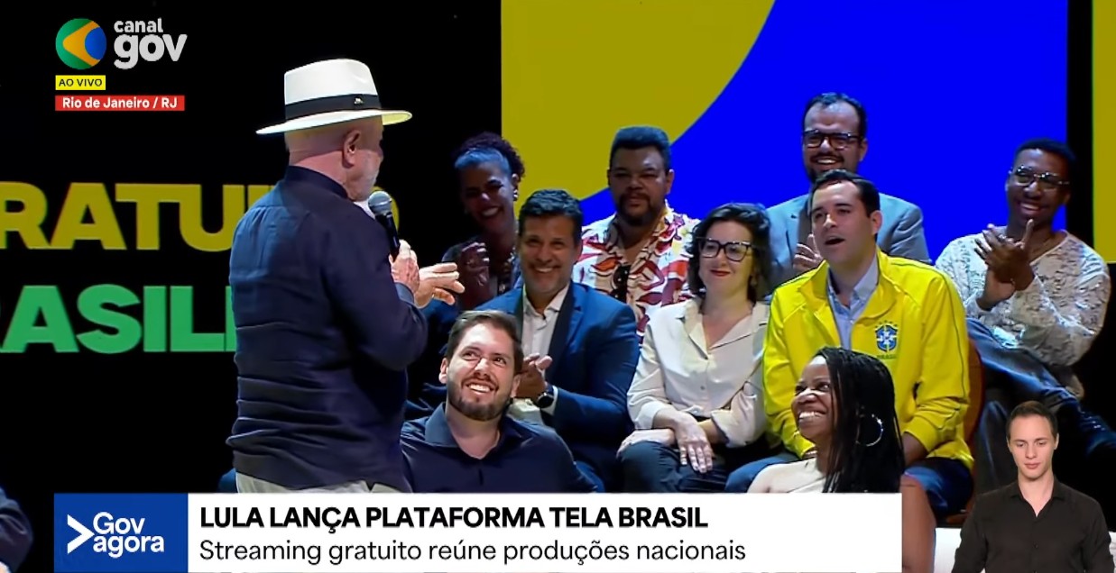 Lula defende uso do verde e amarelo pela esquerda na Copa para preservar identidade nacional - Lula verde e amarelo Copa