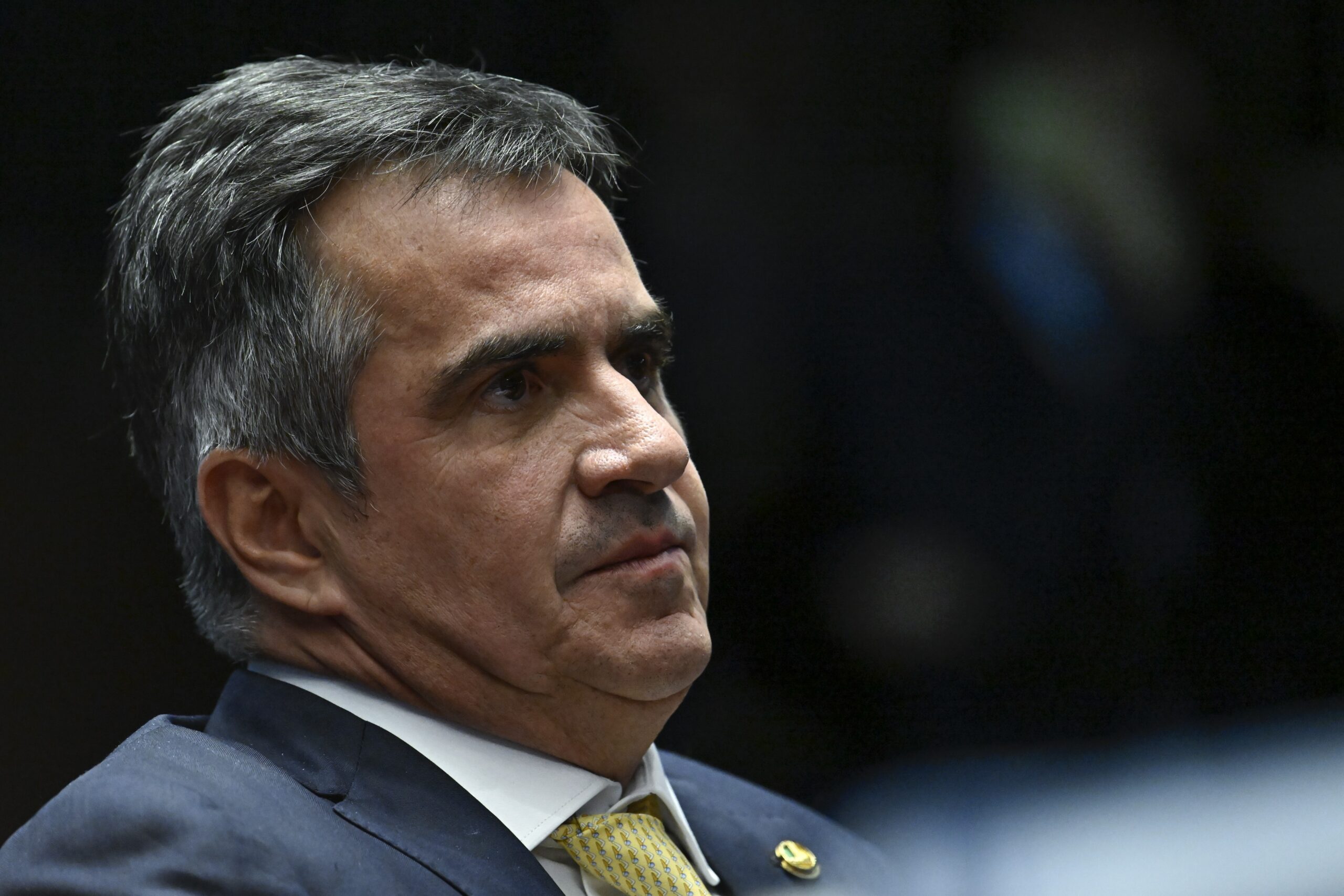 PP adia apoio oficial a Tarcísio de Freitas após operação da PF atingir Ciro Nogueira - PP adia apoio a Tarcísio de Freitas