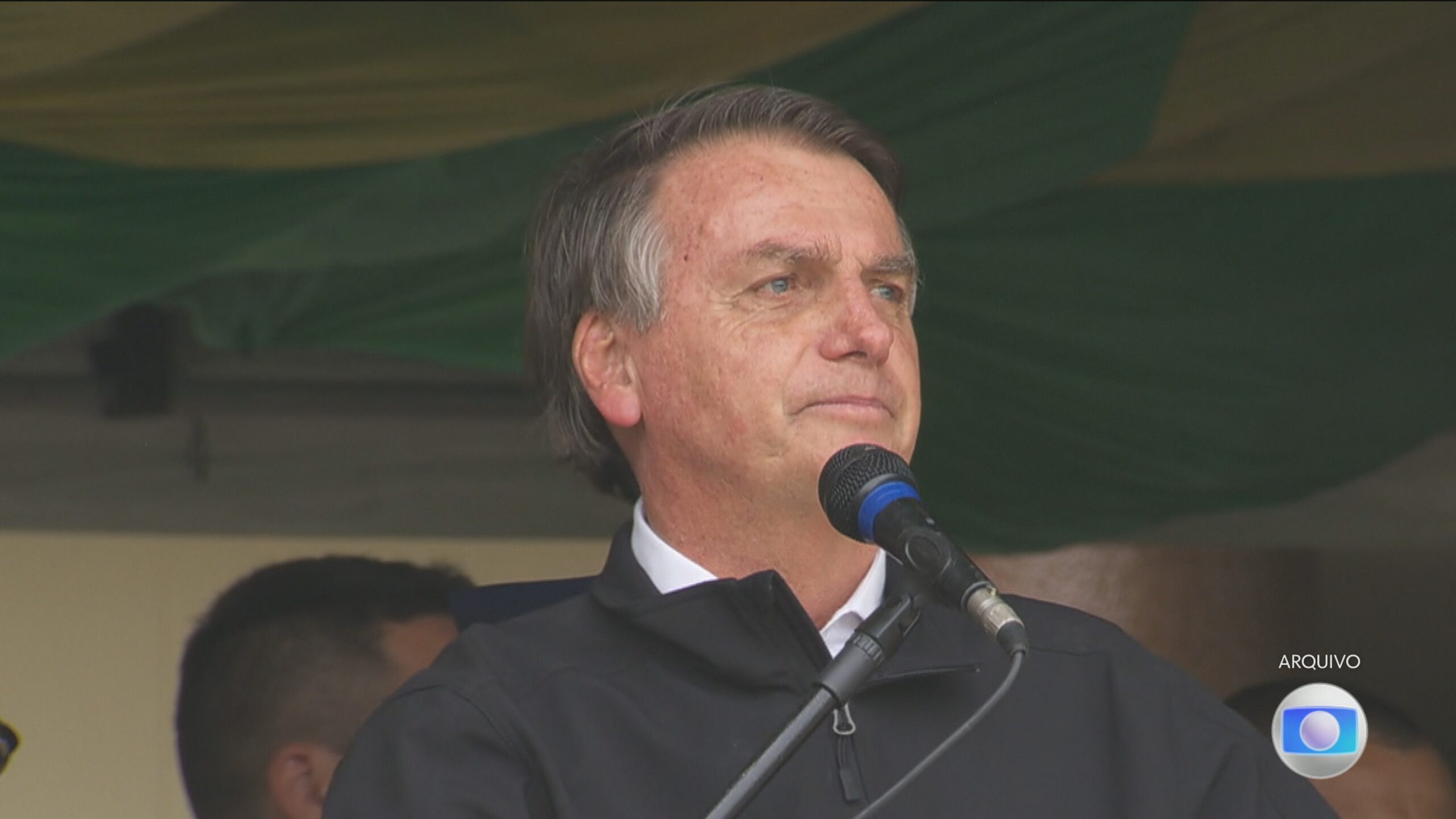 Defesa de Bolsonaro solicita prorrogação da prisão domiciliar ao STF - prisão domiciliar de Bolsonaro