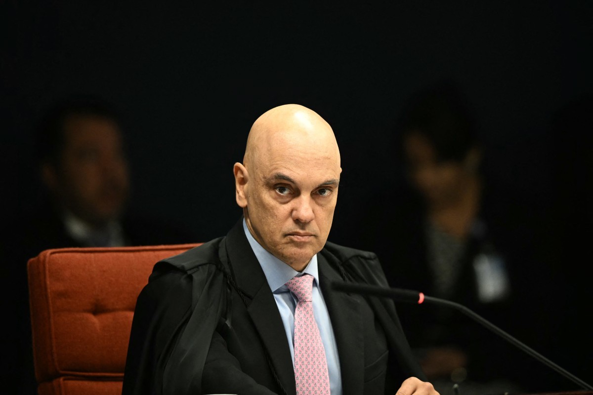 Flávio Bolsonaro solicita ao STF que ministro Alexandre de Moraes seja declarado suspeito em casos envolvendo Vorcaro e Banco Master - Flávio Bolsonaro pede suspeição de Alexandre de Moraes