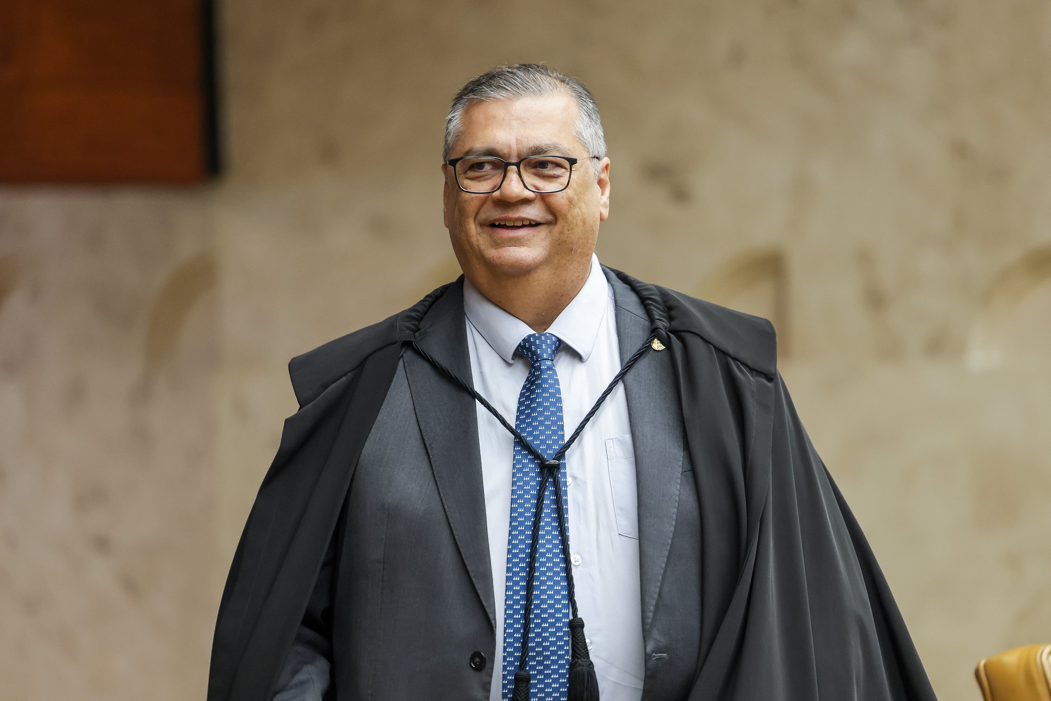 Flávio Dino mantém remoção de vídeo ofensivo e critica discurso político agressivo no Amazonas