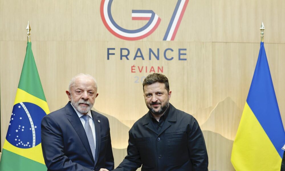Lula e Zelensky se reúnem na França para discutir guerra na Ucrânia e caminhos para a paz - reunião Lula Zelensky