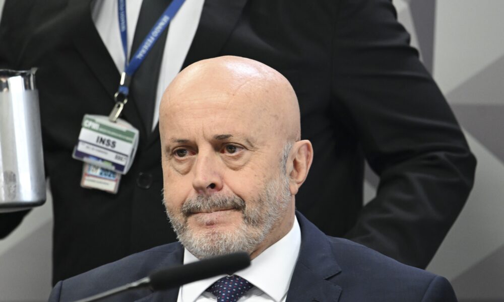 Ministro Mendonça exige explicações da Papuda sobre depoimento irregular do 'Careca do INSS'