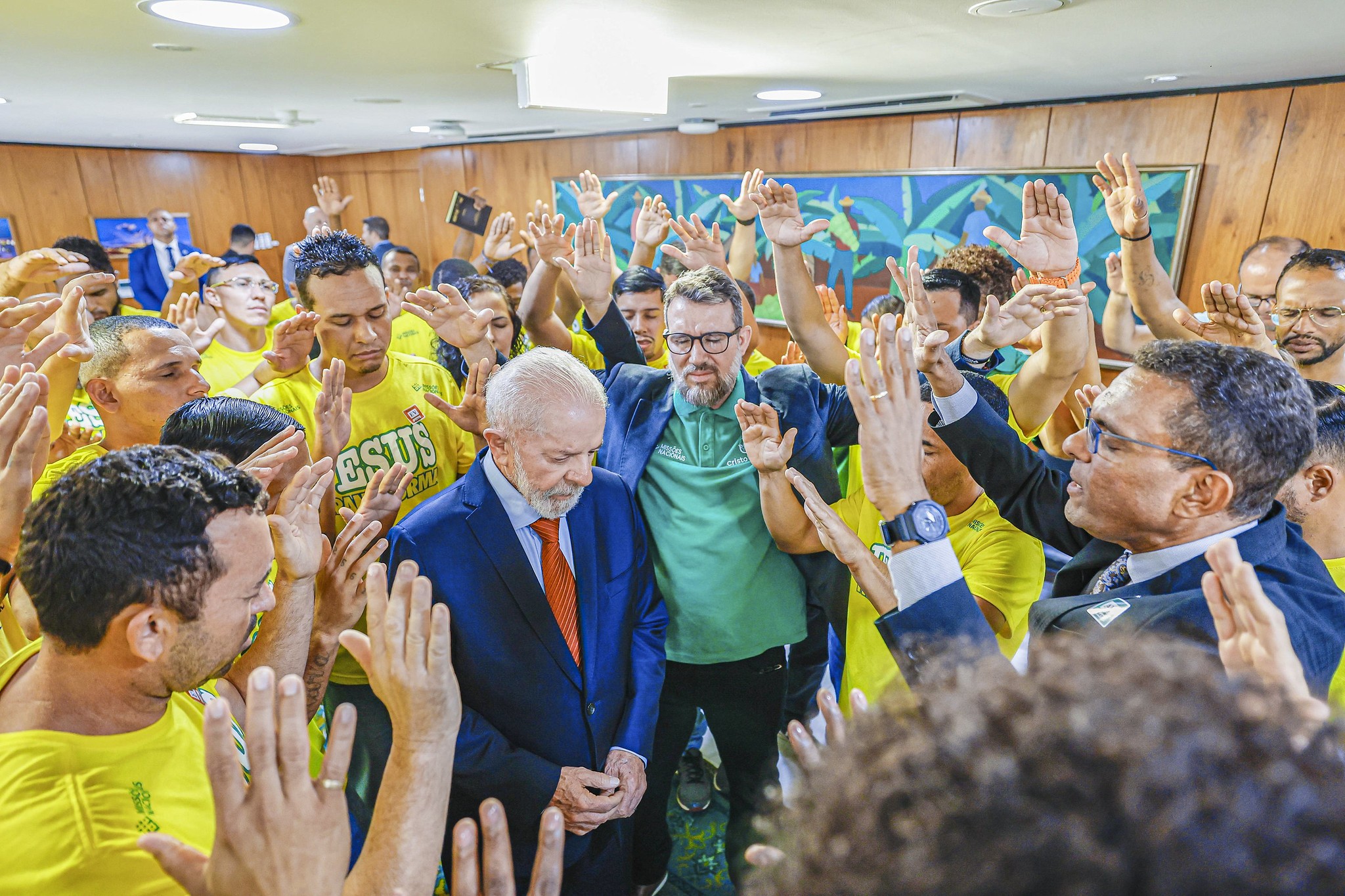 PT reafirma respeito às igrejas evangélicas e destaca ações do governo Lula em carta aos fiéis - governo Lula e igrejas evangélicas