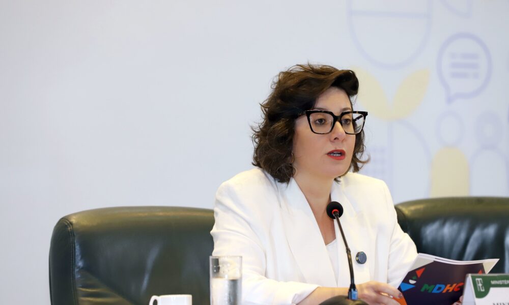 Senado aprova medida que dificulta aborto legal em crianças e gera críticas de ministra dos Direitos Humanos