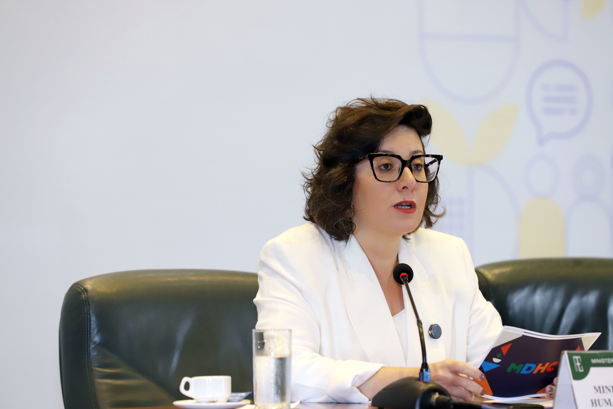 Senado aprova medida que dificulta aborto legal em crianças e gera críticas de ministra dos Direitos Humanos