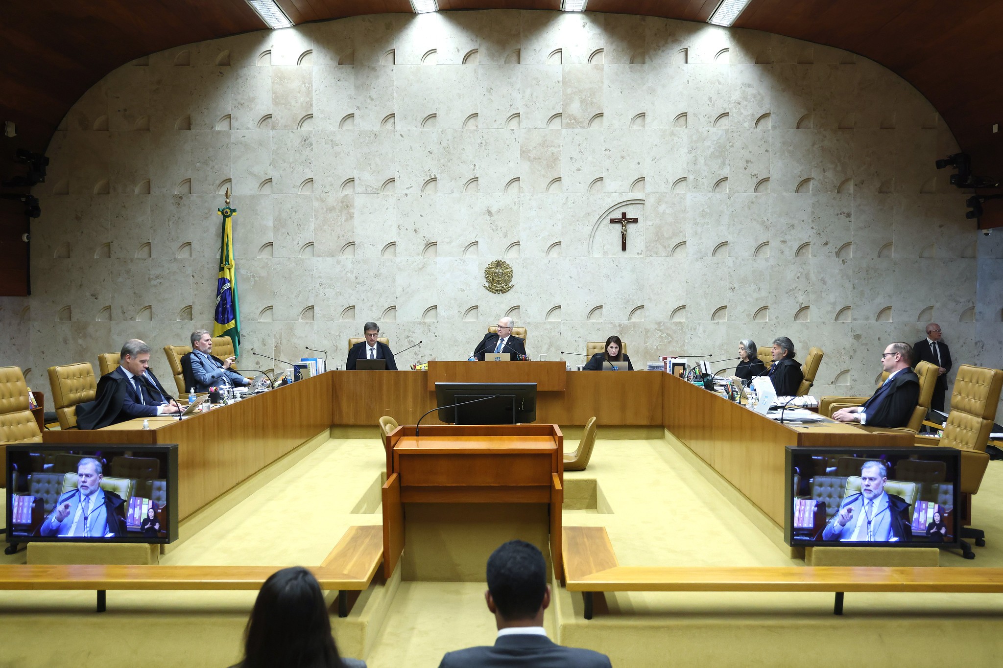 STF suspende julgamento sobre responsabilidade das big techs na remoção de conteúdos ilícitos