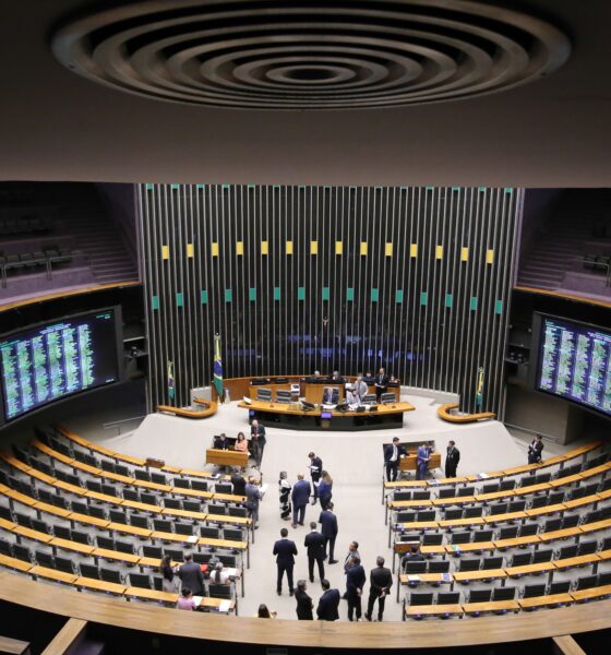 Como partidos sem Fundo Partidário financiam suas atividades em 2025