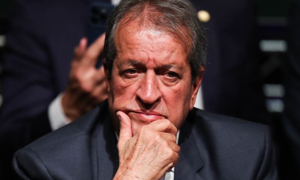 Decisão do STF sobre Valdemar Costa Neto gera polêmica e defesa critica premissas