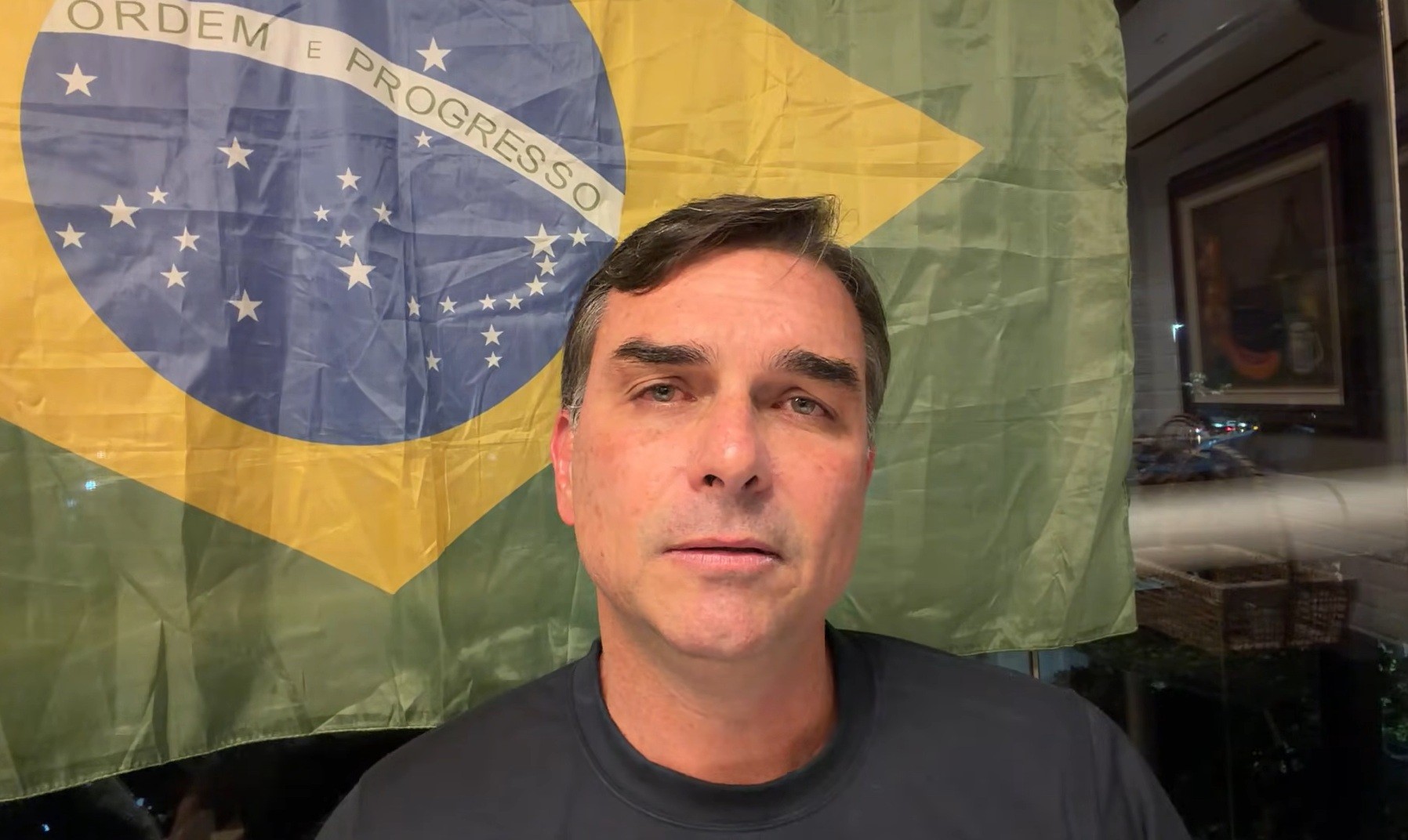 Flávio Bolsonaro acusa ministro Moraes de interferência nas eleições de 2026 - Flávio Bolsonaro acusa Moraes