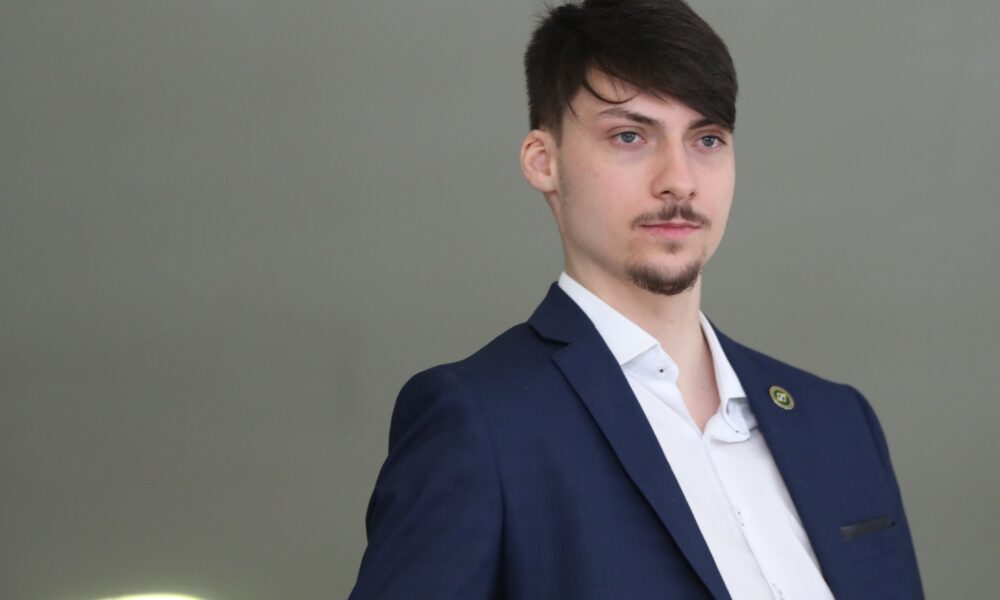 Jair Renan Bolsonaro anuncia pré-candidatura a deputado federal por Santa Catarina - Jair Renan Bolsonaro pré-candidatura deputado federal