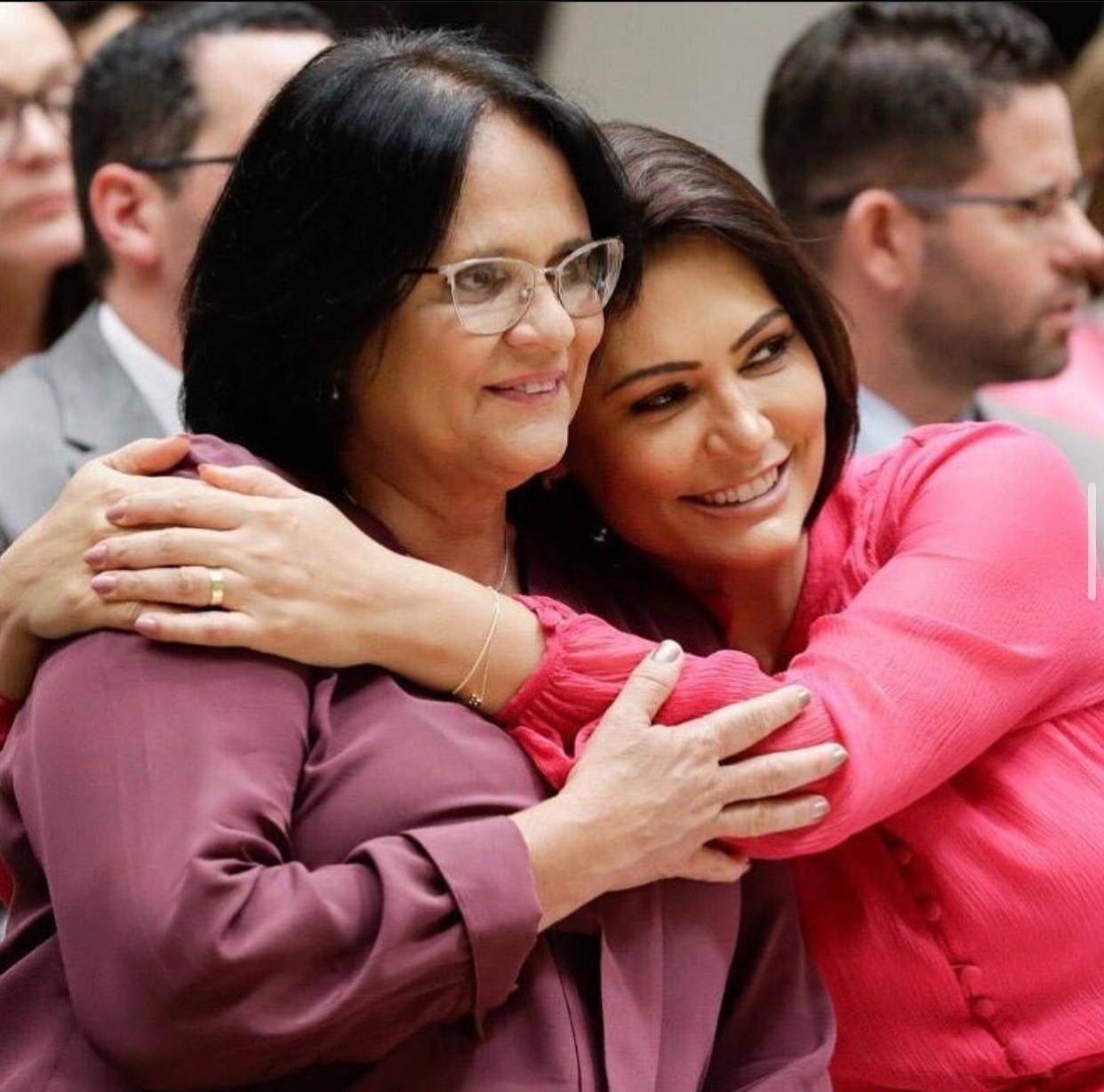 Michelle Bolsonaro ainda não decidiu candidatura ao Senado pelo Distrito Federal, afirma Damares Alves - Michelle Bolsonaro candidatura Senado
