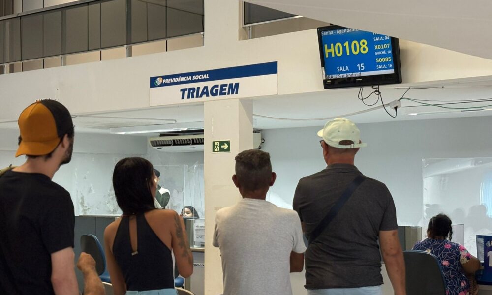 Pesquisa Datafolha revela que 65% dos brasileiros preferem depender menos do governo para melhorar a vida - dependência do governo
