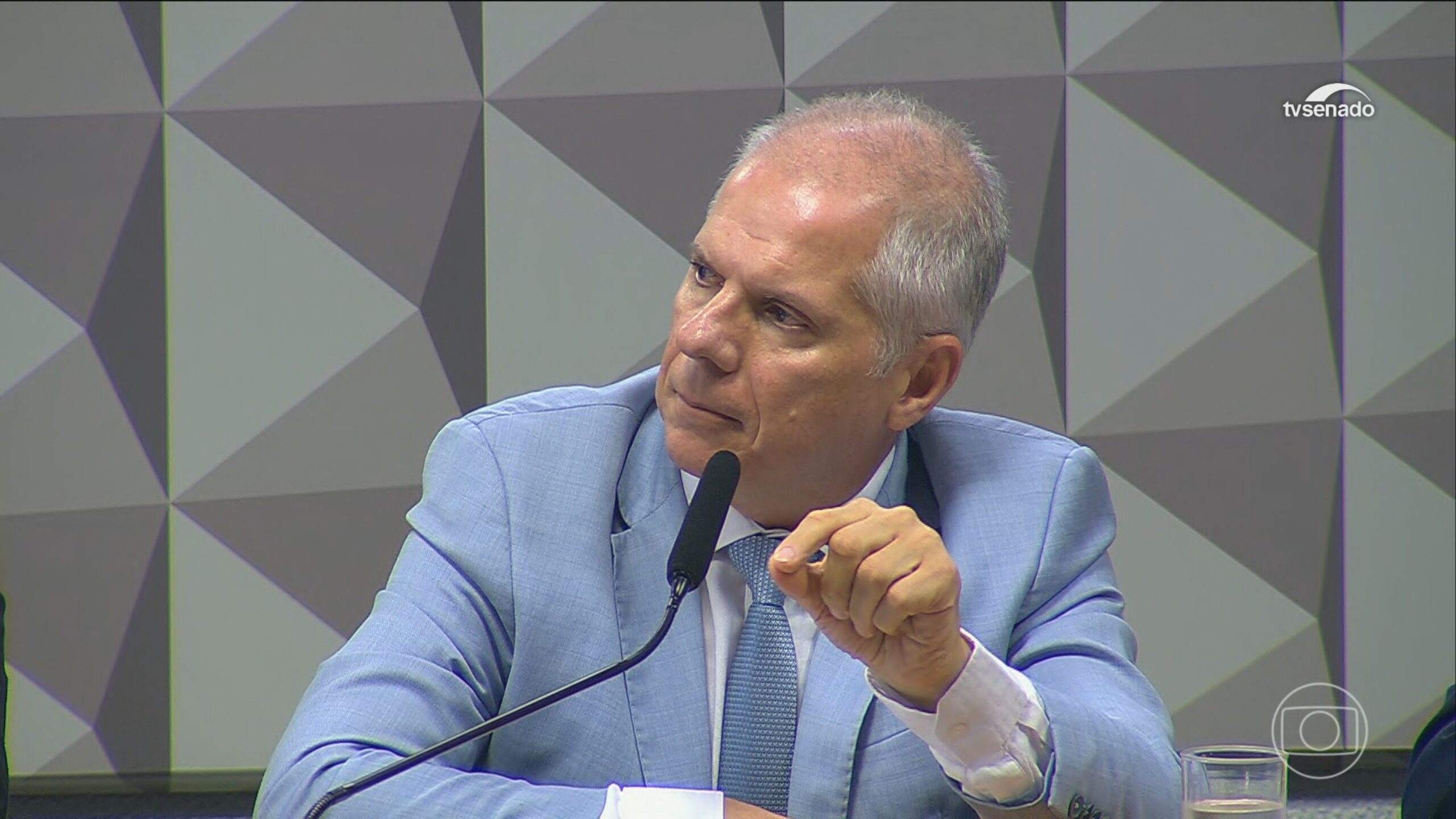 PF indicia ex-presidente do INSS e 47 pessoas por esquema de descontos indevidos em aposentadorias - descontos indevidos INSS