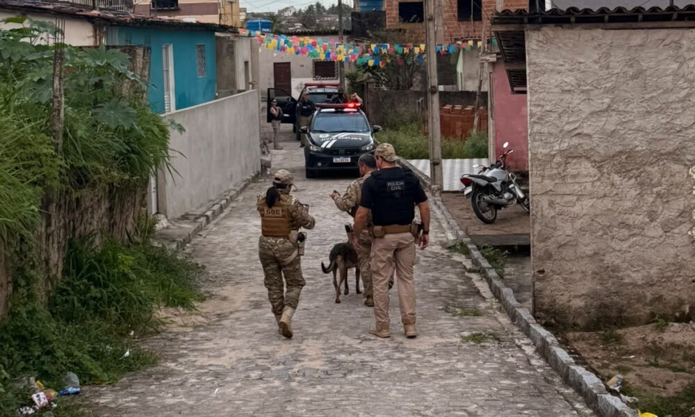 Polícia Federal deflagra operação em 14 estados contra tráfico de drogas e lavagem de dinheiro - operação da Polícia Federal contra tráfico de drogas