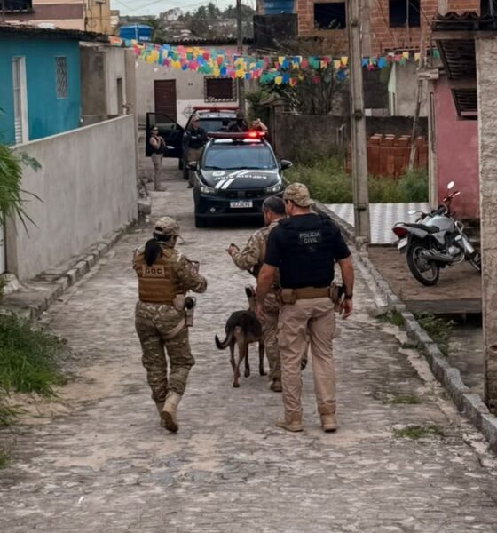 Polícia Federal deflagra operação em 14 estados contra tráfico de drogas e lavagem de dinheiro - operação da Polícia Federal contra tráfico de drogas