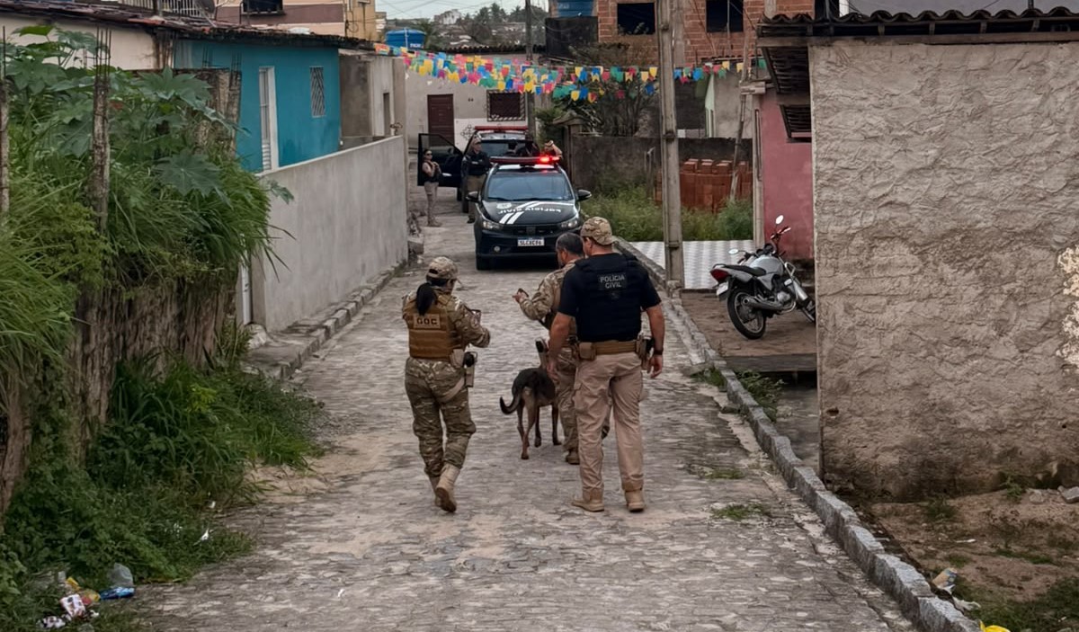 Polícia Federal deflagra operação em 14 estados contra tráfico de drogas e lavagem de dinheiro - operação da Polícia Federal contra tráfico de drogas
