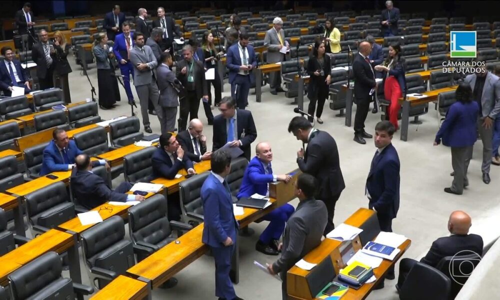 Salários de presidentes de partidos políticos chegam a R$ 52,5 mil mensais em 2025 - salário presidentes de partido
