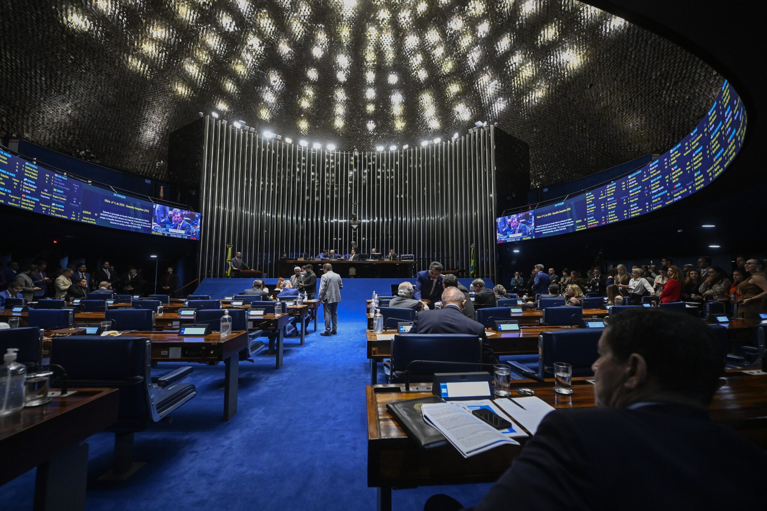 Senado aprova inclusão de partidos políticos na Lei de Lavagem de Dinheiro