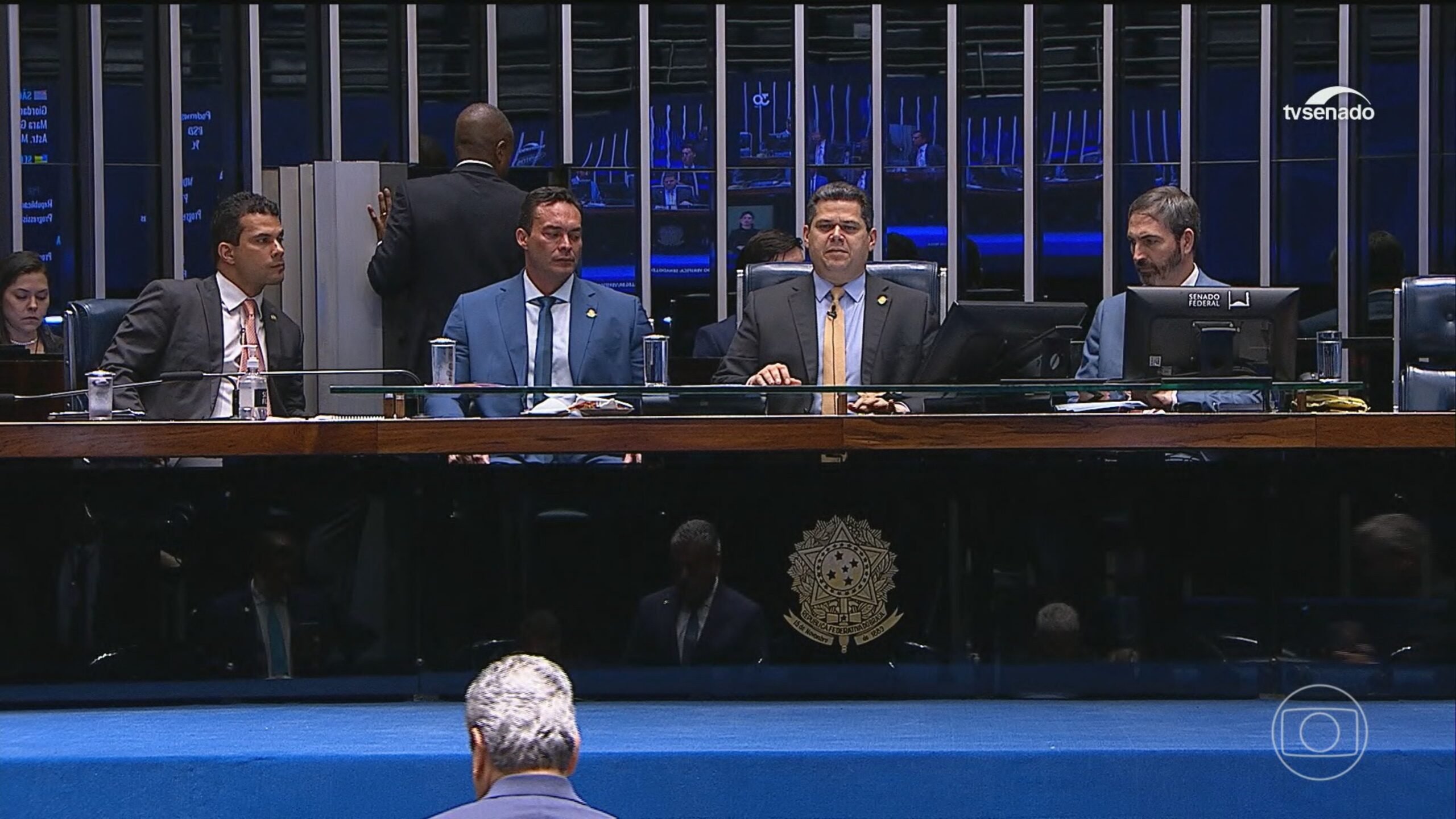 Senado aprova pauta-bomba que cria aposentadoria especial para agentes comunitários e gera impacto de R$ 27 bilhões - aposentadoria especial agentes comunitários