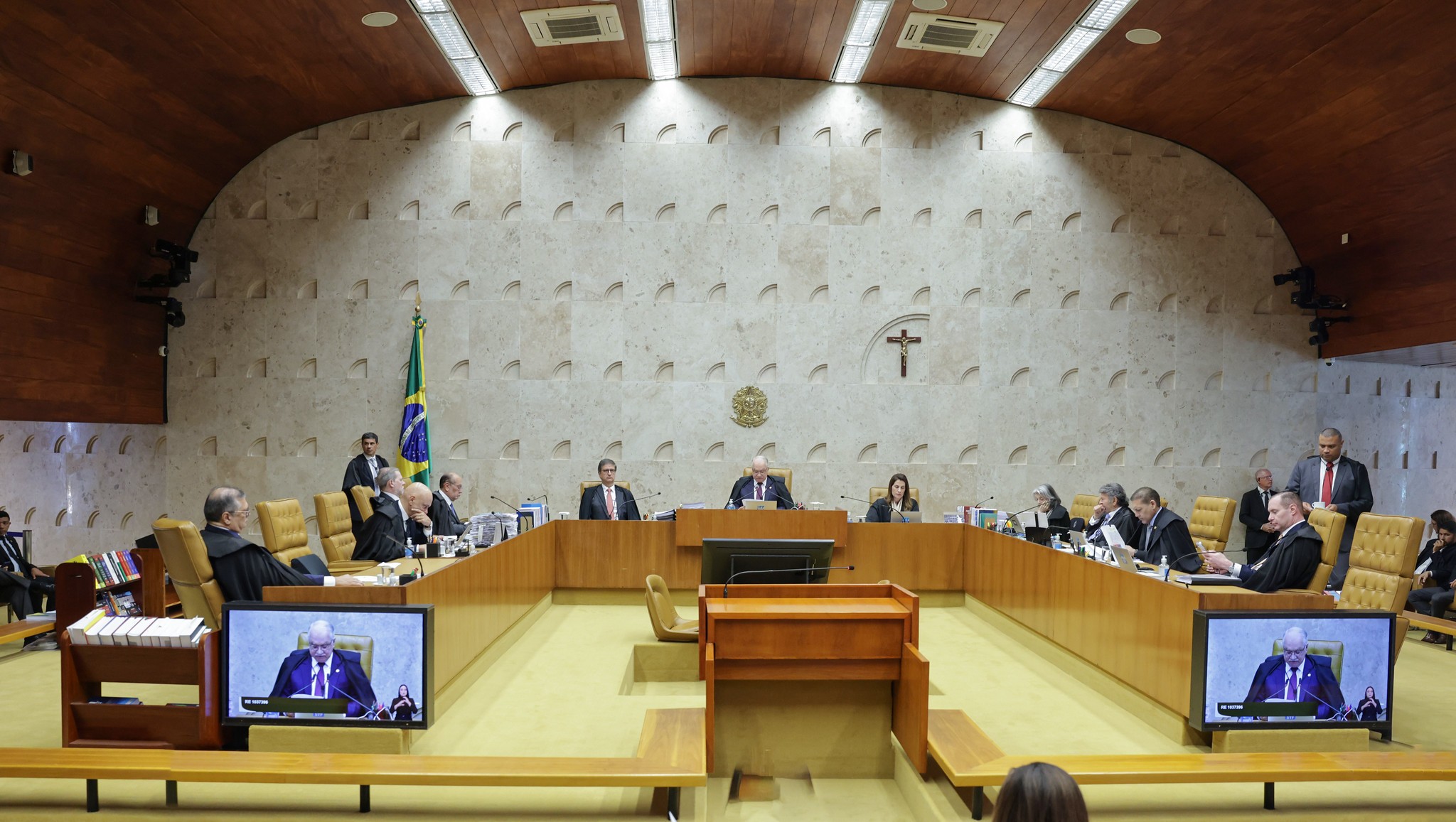 STF adia julgamentos sobre vínculo de motoristas de aplicativos e Lei da Dosimetria para agosto - STF vínculo motoristas aplicativos