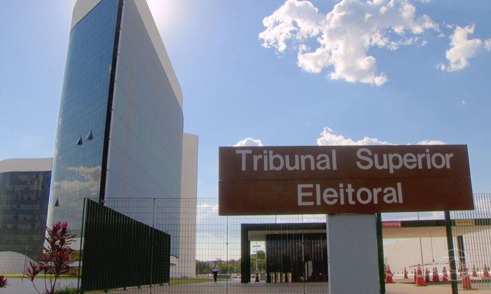 TSE confirma contato da Embaixada dos EUA sobre visita de funcionários para discutir sistema eleitoral brasileiro - TSE contato Embaixada EUA