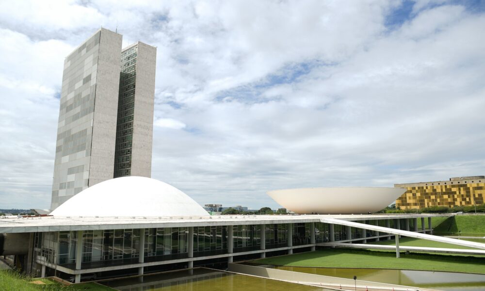 Congresso avalia veto ao PL da Dosimetria em meio a crise política com governo Lula