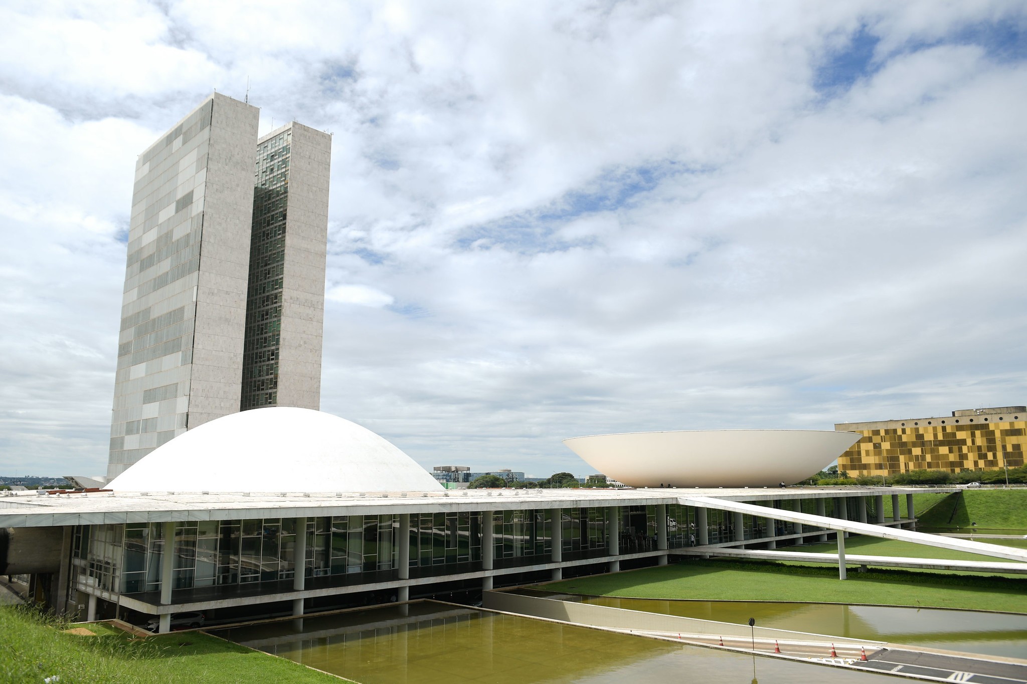 Congresso avalia veto ao PL da Dosimetria em meio a crise política com governo Lula