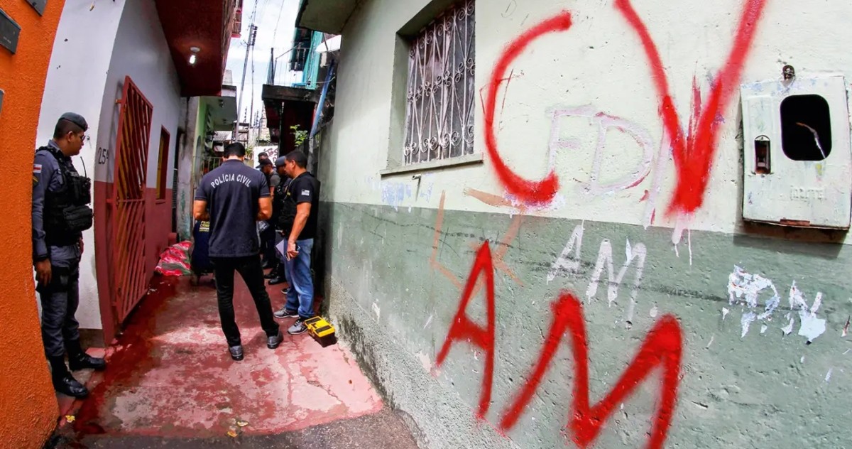 41% dos brasileiros convivem com crime organizado em seus bairros, revela pesquisa do Fórum Brasileiro de Segurança Pública - crime organizado no Brasil