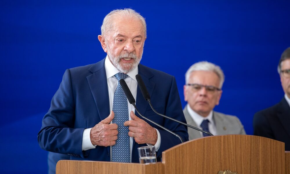 Aprovação de Lula Empata com Desaprovação em Pesquisa Datafolha Após Medidas do Governo