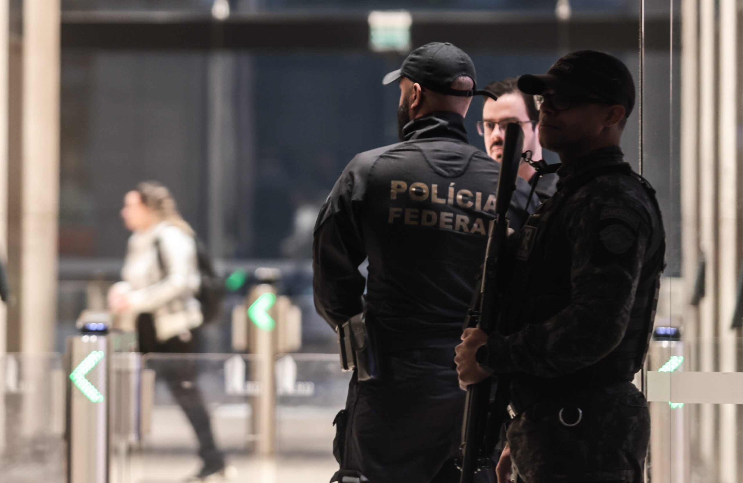 Classificação do PCC e CV como grupos terroristas pelos EUA pode gerar impactos econômicos no Brasil - classificação do PCC como grupo terrorista