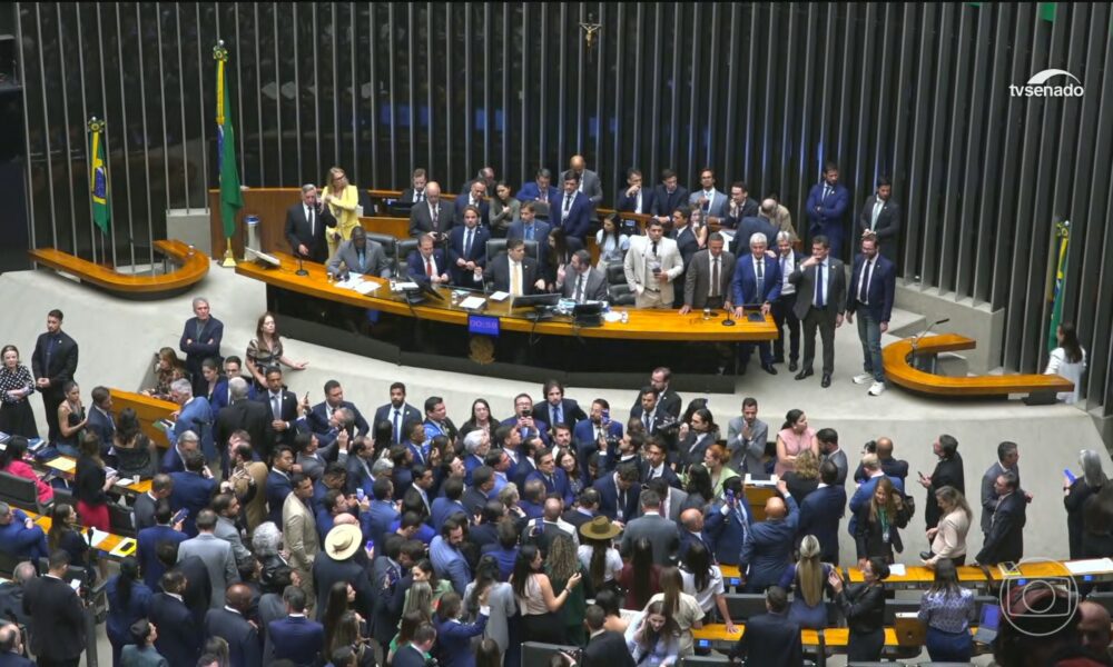 Congresso libera doações públicas a municípios durante período eleitoral e derruba veto de Lula - doações públicas período eleitoral