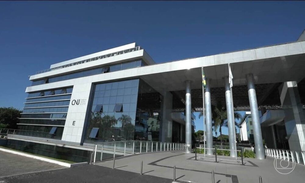 Contracheque único para juízes: CNJ aprova medida para controlar penduricalhos na magistratura