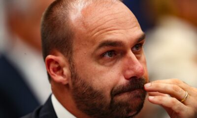 Eduardo Bolsonaro é produtor-executivo de filme financiado por Daniel Vorcaro, diz contrato - Eduardo Bolsonaro produtor filme
