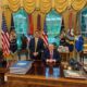 Flávio Bolsonaro busca encontro com Trump para amenizar crise do caso Vorcaro - Flávio Bolsonaro caso Vorcaro