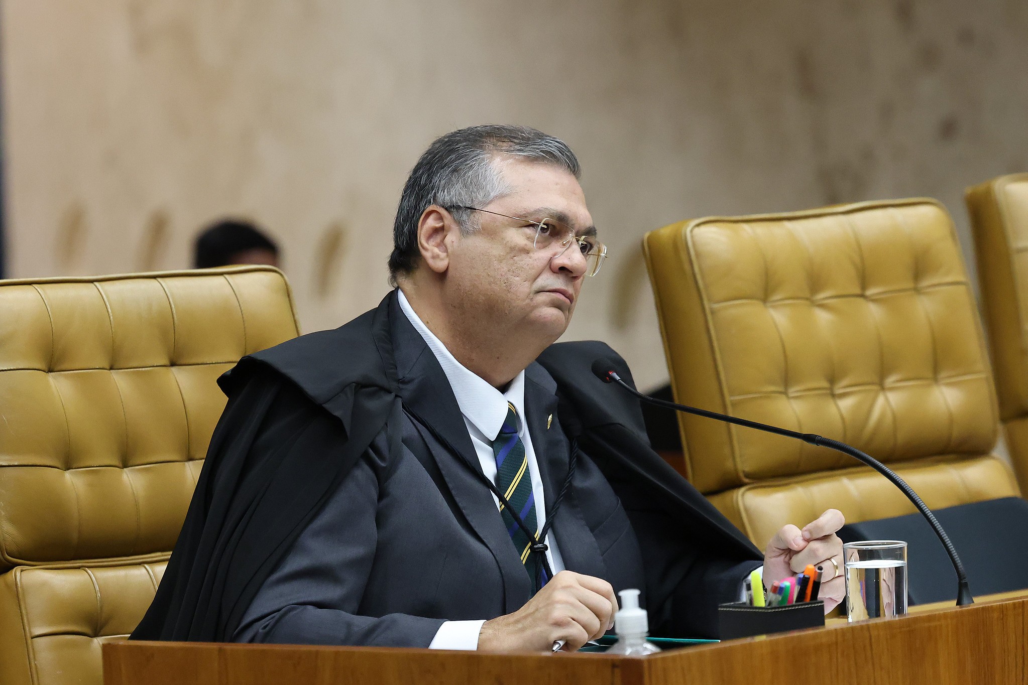 Ministro Flávio Dino denuncia hostilidade de funcionária de companhia aérea em São Paulo - Flávio Dino hostilidade companhia aérea